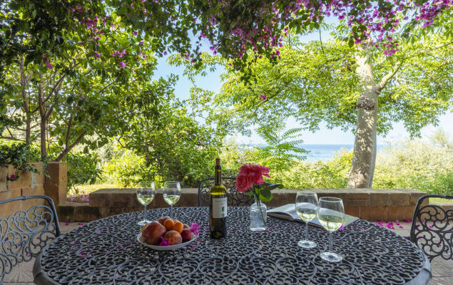 Cicladi Amorgos - Photo 2